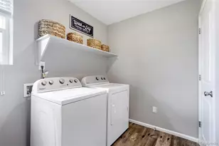 845 N Waterloo Cir, Aurora, CO 80018 - Photo 25