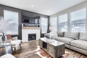 845 N Waterloo Cir, Aurora, CO 80018 - Photo 5