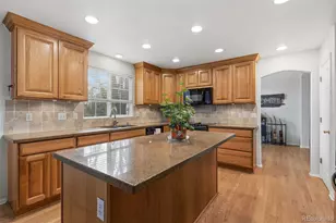 2433 S Harlan Ct, Lakewood, CO 80227 - Photo 17