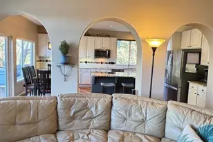 10233 Greatwood Ct, Highlands Ranch, CO 80126 - Photo 7