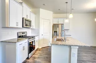 13335 Xanthia St, Thornton, CO 80602 - Photo 7