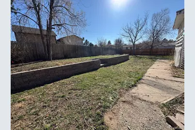 16006 E Warren Place, Aurora, CO 80013 - Photo 17