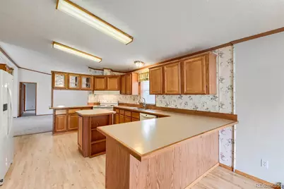 1801 W 92nd Avenue, Federal Heights, CO 80260 - Photo 9