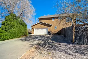 490 W Fairway Dr, Pueblo, CO 81007 - Photo 5