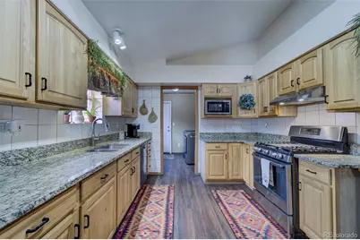 34 Fetlock, Florissant, CO 80816 - Photo 35