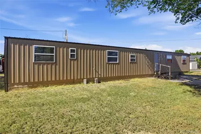 639 Wisconsin Avenue, Limon, CO 80828 - Photo 3