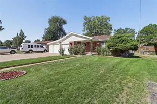 3157 Victor St, Aurora, CO 80011 - Photo 3