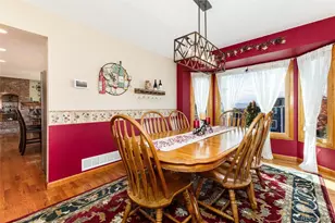 9635 Cherryvale Dr, Highlands Ranch, CO 80126 - Photo 17