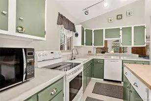 28110 Pine Dr, Evergreen, CO 80439 - Photo 21