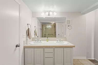 21400 E 11th Avenue, Aurora, CO 80018 - Photo 17