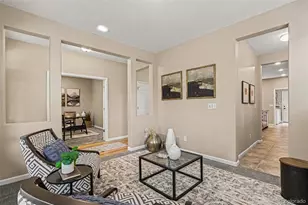 1372 S Duquesne Ct, Aurora, CO 80018 - Photo 5