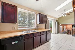 4059 S Dunkirk Way, Aurora, CO 80013 - Photo 11