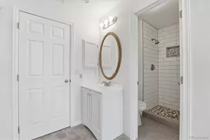 2701 E Nichols Cir, Centennial, CO 80122 - Photo 23