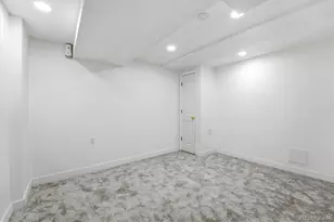 2701 E Nichols Cir, Centennial, CO 80122 - Photo 27