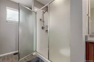 25664 E Byers Dr, Aurora, CO 80018 - Photo 23