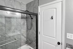 9867 Croke Dr, Denver, CO 80260 - Photo 15