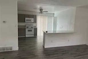 4663 Deephaven Ct, Denver, CO 80239 - Photo 3