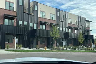 2128 Applewood Dr, Lakewood, CO 80215 - Photo 17