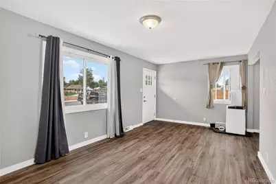 937 Kramer Court, Aurora, CO 80010 - Photo 11