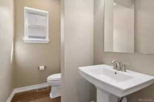 8404 E 55th Pl, Denver, CO 80238 - Photo 7