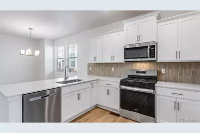 677 N Ukraine Street, Aurora, CO 80018 - Photo 3