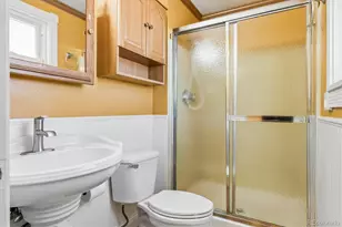 5845 W Morraine Ave, Littleton, CO 80128 - Photo 9