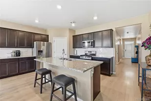 141 S Quantock St, Aurora, CO 80018 - Photo 3