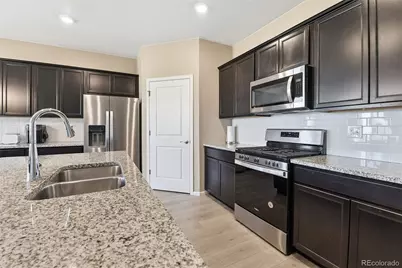141 S Quantock Street, Aurora, CO 80018 - Photo 7