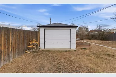 1656 Newark Street, Aurora, CO 80010 - Photo 19