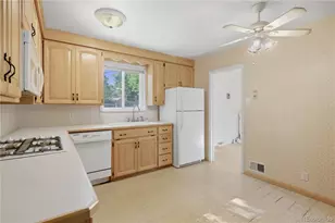 6376 S Valleyview St, Littleton, CO 80120 - Photo 9