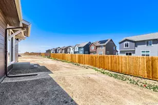 46435 Heritage Ave, Bennett, CO 80102 - Photo 33