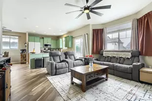 19663 E 63rd Pl, Aurora, CO 80019 - Photo 11