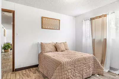 5530 Crystal Way, Denver, CO 80239 - Photo 15