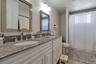 15133 Kelly Pl, Denver, CO 80239 - Photo 17
