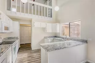 204 S Eagle Cir, Aurora, CO 80012 - Photo 9