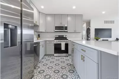 1087 Wolff Street, Denver, CO 80204 - Photo 11