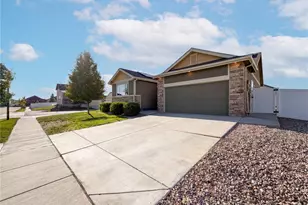 948 Scotch Pine Dr, Windsor, CO 80550 - Photo 25