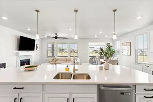 22441 E Narrowleaf Cir, Aurora, CO 80016 - Photo 7