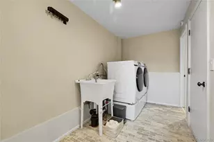 8590 E Temple Dr, Denver, CO 80237 - Photo 29