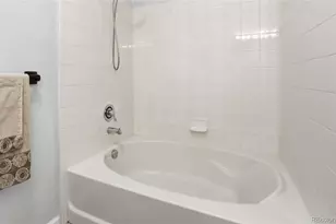 5703 N Gibralter Way, Aurora, CO 80019 - Photo 11