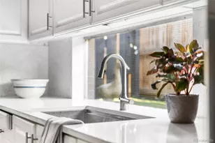 2735 E 7th Ave Pkwy, Denver, CO 80206 - Photo 29