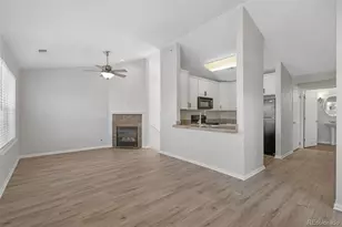 3884 S Dallas Cir, Aurora, CO 80014 - Photo 3