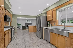 336 Oakland St, Aurora, CO 80010 - Photo 11