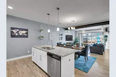 19562 E Sunset Circle, Aurora, CO 80015 - Photo 9