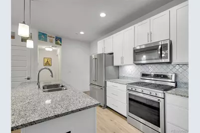 19562 E Sunset Circle, Aurora, CO 80015 - Photo 7