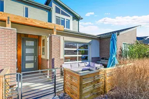 19562 E Sunset Cir, Aurora, CO 80015 - Photo 1