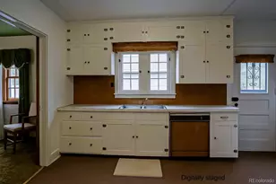 301 E 7th St, Walsenburg, CO 81089 - Photo 7