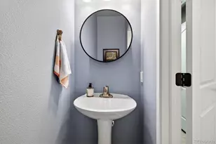 10184 Park Meadows Dr, Lone Tree, CO 80124 - Photo 17