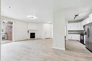 3890 S Dayton St, Aurora, CO 80014 - Photo 9