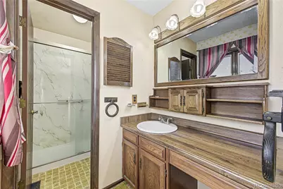 19391 E Eldorado Drive, Aurora, CO 80013 - Photo 17